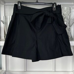 ➰LIKE NEW➰J. Crew Black Tie-Waist Shorts